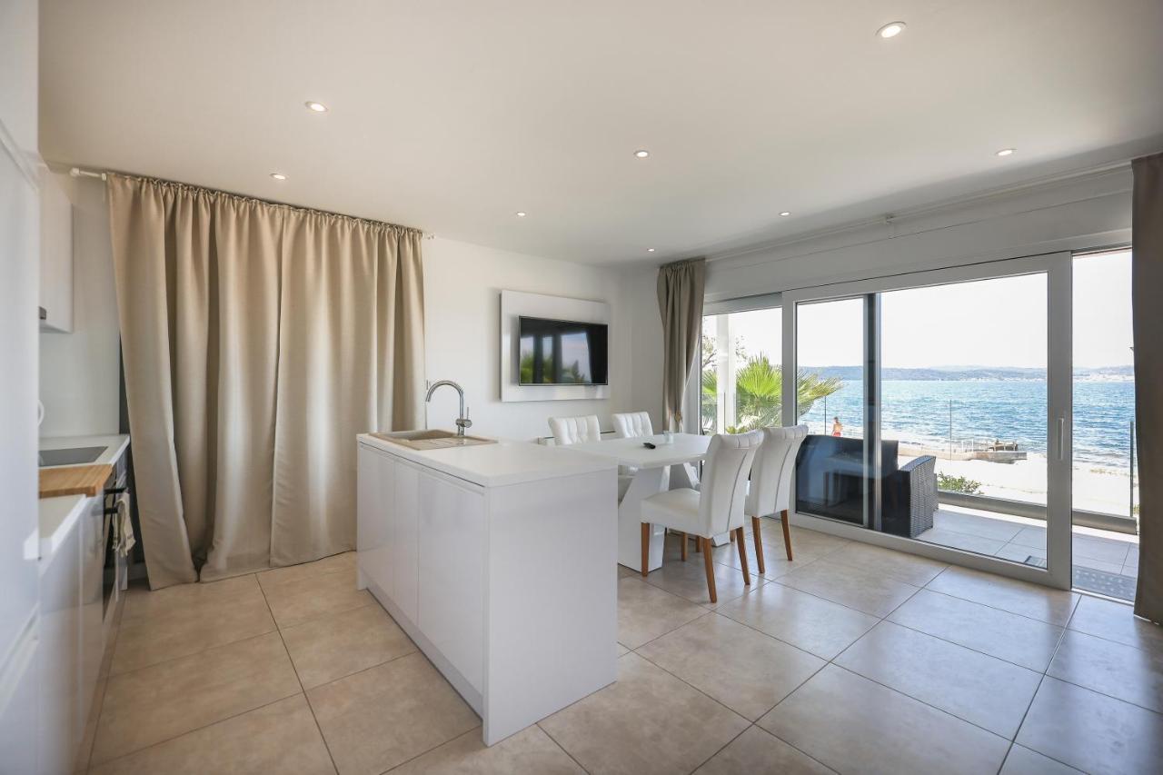 Paradise On The Beach Apartments Bibinje Exterior photo